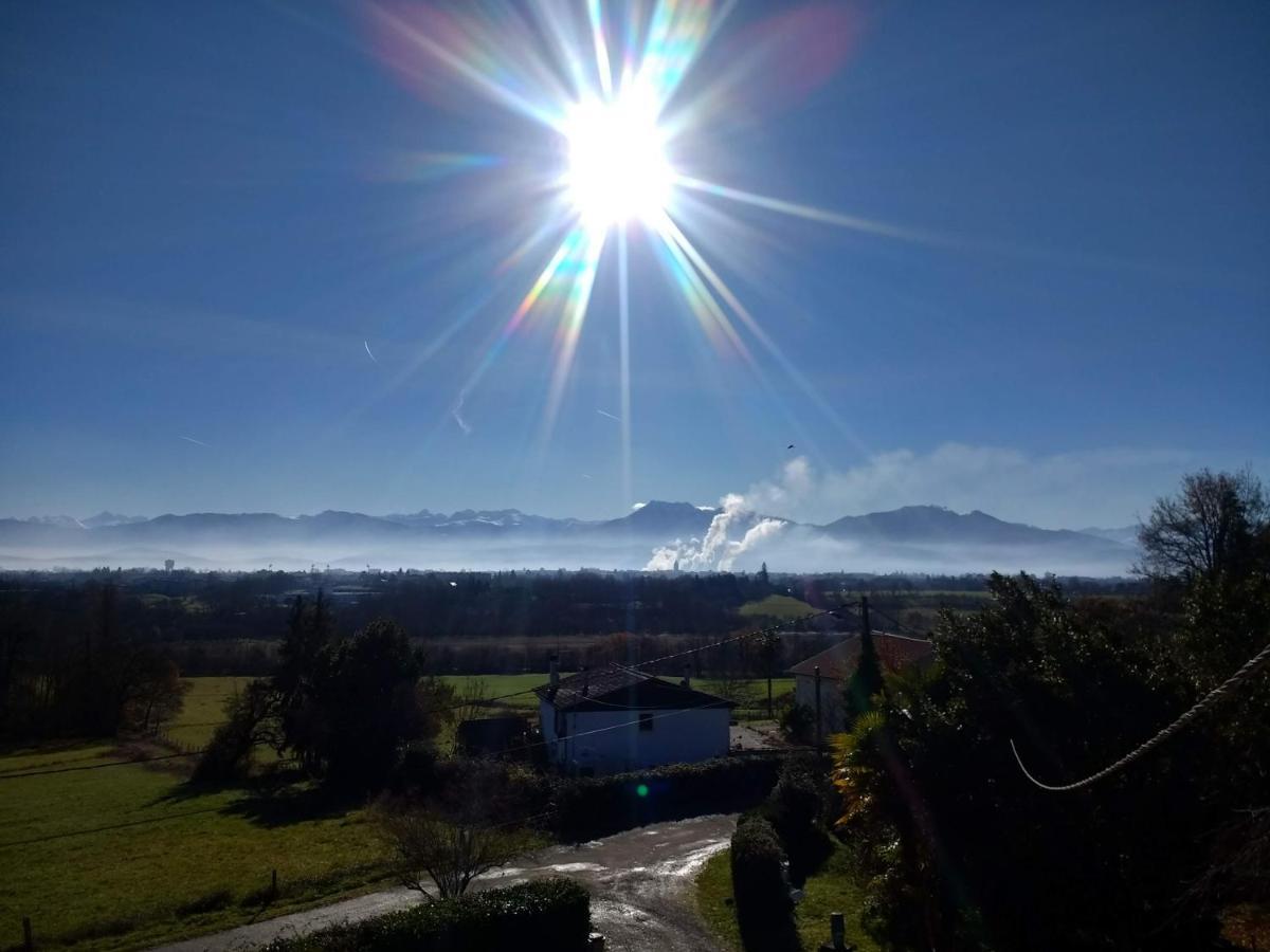 Pyrenees Vue Gite - Vues Fantastique, Parking Gratuit Sur Place & Piscine 생고뎅 외부 사진